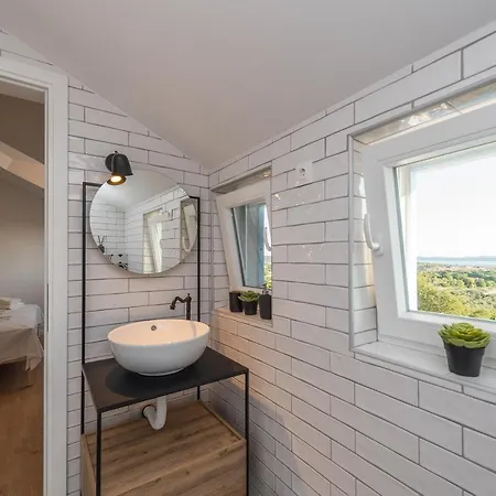 Vila Stone Cara D Oro - Heated Infinity Pool & Views *