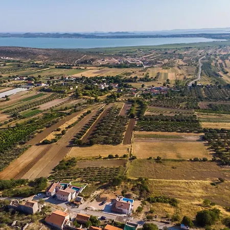 Stone Cara D Oro - Heated Infinity Pool & Views Vila *
