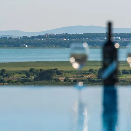 Stone Cara D Oro - Heated Infinity Pool & Views *