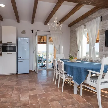 Stone Cara D Oro - Heated Infinity Pool & Views