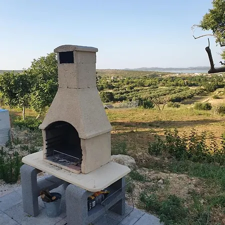 Brand New Cara D Oro, Vrana Villa