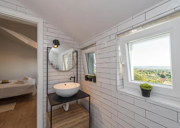 빌라 Stone Cara D Oro - Heated Infinity Pool & Views *