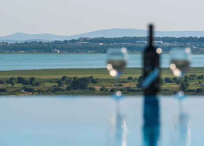 Stone Cara D Oro - Heated Infinity Pool & Views *