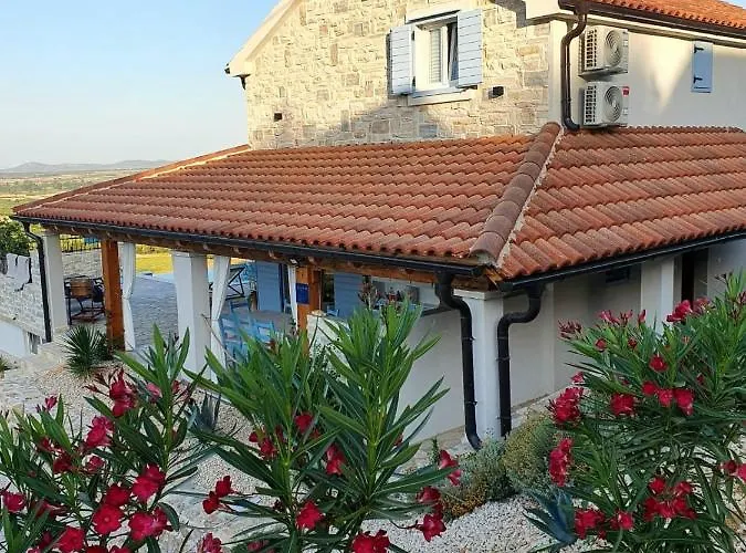 Stone Cara D Oro - Heated Infinity Pool & Views וילה Vrana (Zadar)