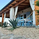 Stone Cara D Oro - Heated Infinity Pool & Views Villa