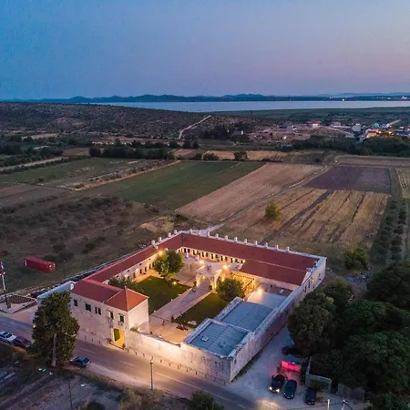 Stone Cara D Oro - Heated Infinity Pool & Views *