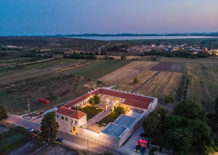 Stone Cara D Oro - Heated Infinity Pool & Views *