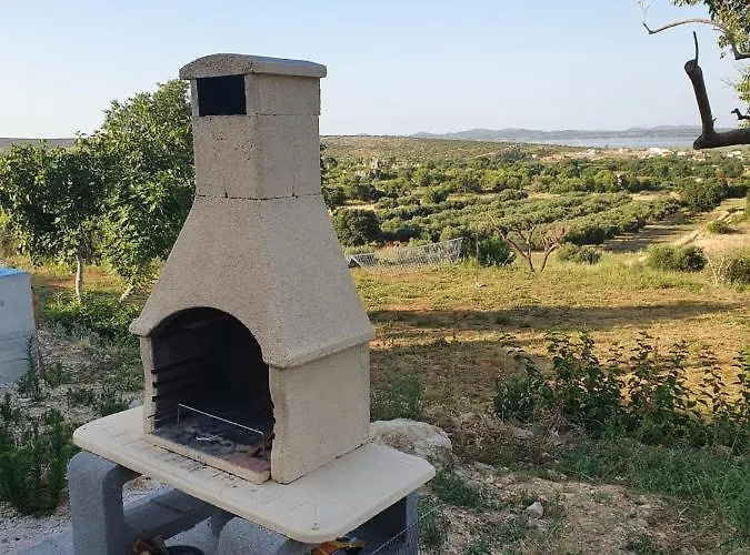 Stone Cara D Oro - Heated Infinity Pool & Views فيلة